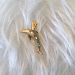 14k  Gold Diamond Cut Dolphin Pendant